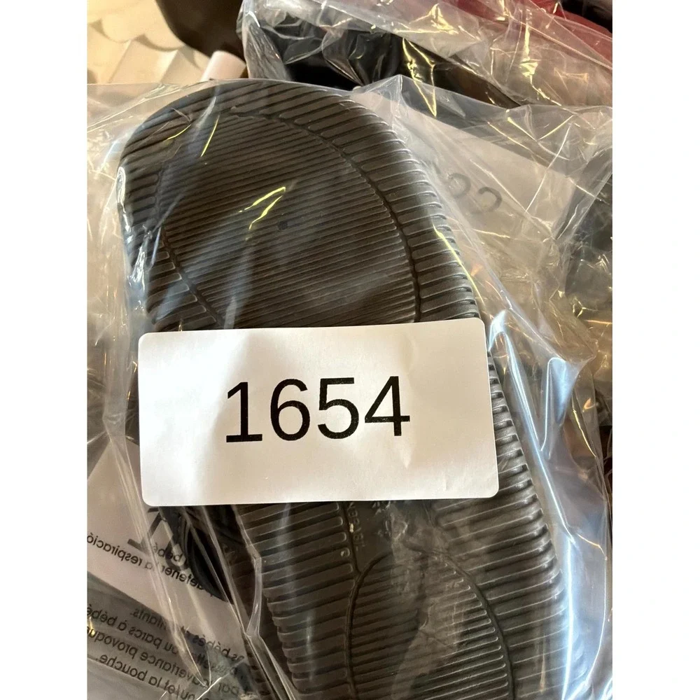 O'rageous Boys Size US 6 Sandals Gray Black Slip On Flip Flops Thong Casual